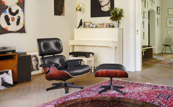 EAMES LOUNGE CHAIR: KOSTENLOSES HOLZ-UPGRADE