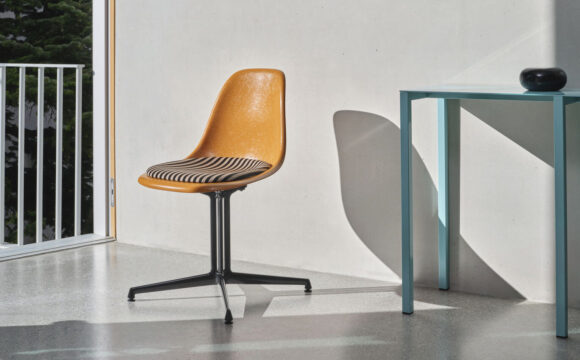 LIMITED EDITION: VITRA EAMES LA FONDA SIDE CHAIR