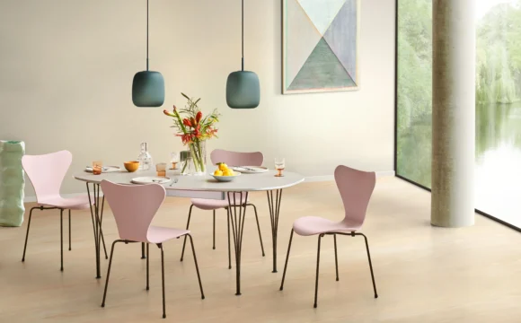 CLASSIC: 70 JAHRE SERIES 7 VON FRITZ HANSEN