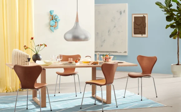 CLASSIC: 70 JAHRE SERIES 7 VON FRITZ HANSEN