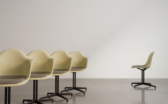 NEU: VITRA EAMES LA FONDA BASE
