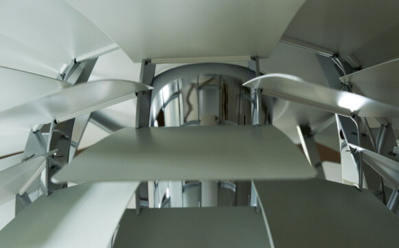 NEUE FARBEN: LOUIS POULSEN PH ARTICHOKE